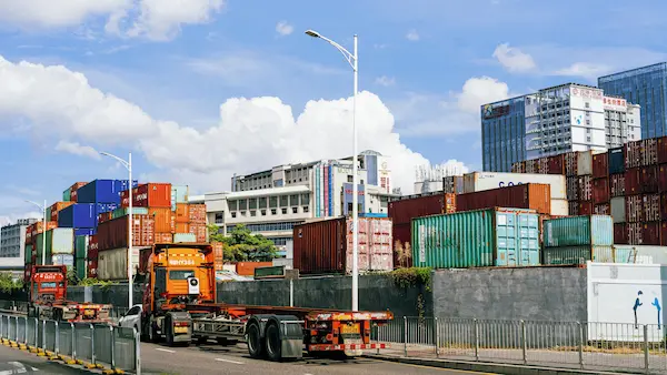 Integración multimodal del transporte aéreo marítimo y terrestre en Perú y Ecuador