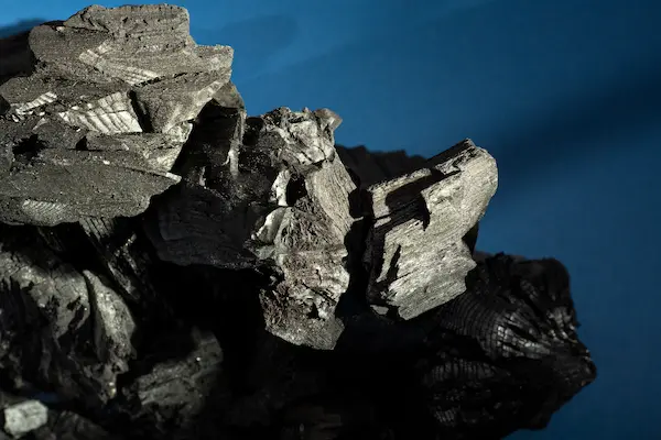 Diferencias entre minerales metálicos y no metálicos